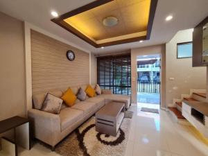 For RentTownhouseOnnut, Udomsuk : Rent Townhome cozy modern style 58,000baht