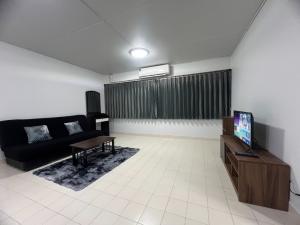 For RentCondoChaengwatana, Muangthong : Condo for rent, Popular Muang Thong T6, 11th floor (separate bedroom), fully furnished, 4,200 baht (excluding common fees)