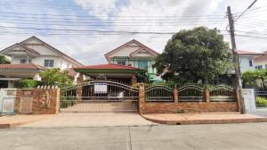 For SaleHouseMin Buri, Romklao : Single house for sale Near international school, Perfect Place Village, Private Zone project, Soi Ramkhamhaeng 164 (Perfect Place Private Zone), 78 square wah, 3 bedrooms, 3 bathrooms, parking for 4 cars, Minburi, Bangkok.