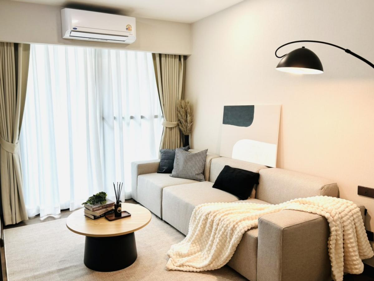 For SaleCondoSukhumvit, Asoke, Thonglor : Condo for sale, room near BTS Thonglor Station, on Sukhumvit Road, near shopping malls and amenities.