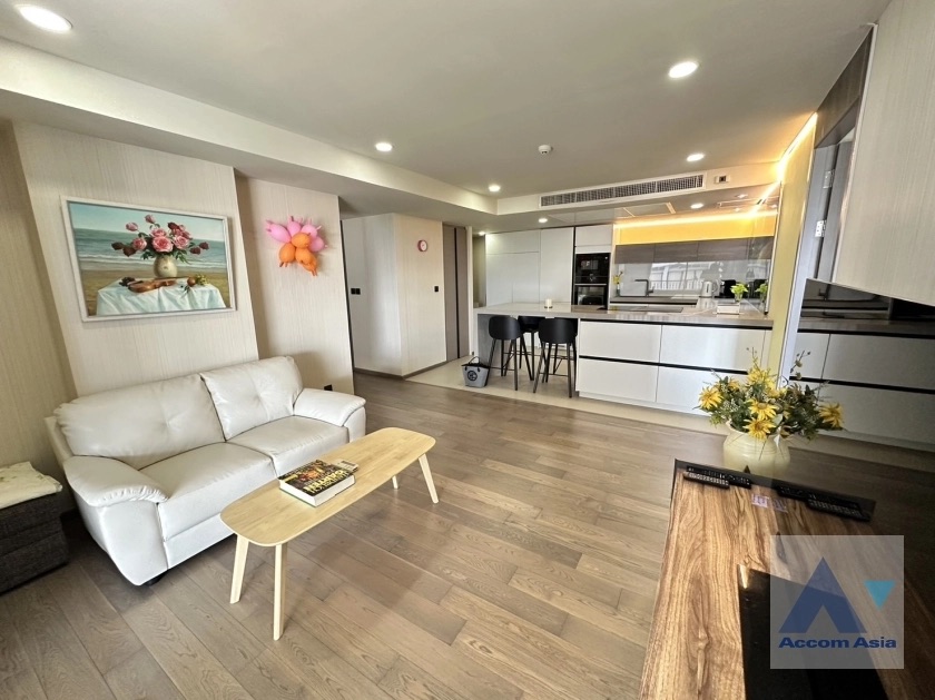 For RentCondoWitthayu, Chidlom, Langsuan, Ploenchit : 3 Bedrooms Condominium for Rent in Ploenchit, Bangkok near BTS Ratchadamri - MRT Silom at KLASS Sarasin Rajdamri (AA38945)