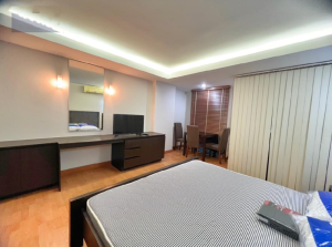 For SaleCondoChokchai 4, Ladprao 71, Ladprao 48, : Condo for sale, Family Park Lat Phrao 48, near MRT Sutthisan, pool view, with built-in furniture (S4388)