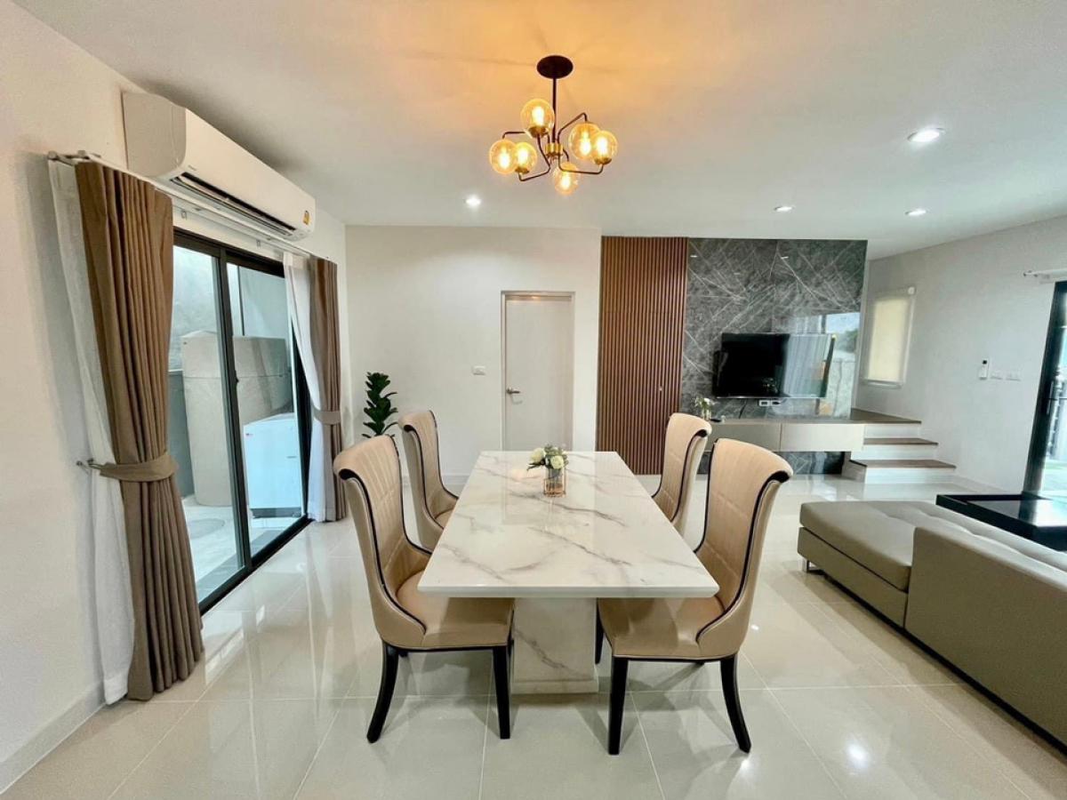 For RentHouseSamut Prakan,Samrong : Townhome for rent🔥PLENO Sukhumvit - Bangna🔥2 floors🔥25 sq m.🔥132 sq m.🔥3Bed🔥Fully furnished🔥Ready to move in🔥 R307-2