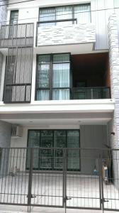 For RentTownhouseSamut Prakan,Samrong : FOR RENT TOWNHOME PLEX BANGNA 3 FLOOR 3 BEDROOM 4 BATHROOM - GOOD LOCATION - READY TO MOVE IN -