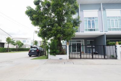 For RentTownhouseVipawadee, Don Mueang, Lak Si : For rent new townhome Gusto Don Mueang-Songprapha. near Don Mueang Airport