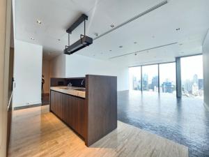 ขายคอนโดปิ่นเกล้า จรัญสนิทวงศ์ : Unfurnished 4 bedrooms 5 bathrooms for SALE at The Ritz - Carlton Residences at MahaNakhon