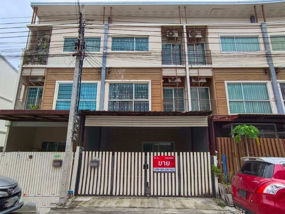 For SaleTownhousePattanakan, Srinakarin : Townhouse for sale, Village Villet City, Phatthanakan, Suan Luang, Bangkok