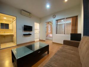 ขายคอนโดโชคชัย4 ลาดพร้าว71 : Life @ Ratchada / 1 Bedroom (SALE WITH TENANT), ไลฟ์ แอท รัชดา / 1 ห้องนอน (ขายพร้อมผู้เช่า) LIL145