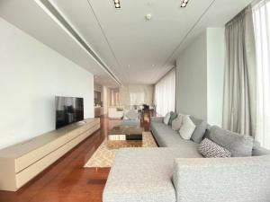 ให้เช่าคอนโดสุขุมวิท อโศก ทองหล่อ : Rental : Marque Sukhumvit 39, 3 Bed 4 Bath , 190 Sq.m , 19th Floor