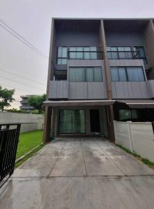 For SaleTownhouseNawamin, Ramindra : Townhouse for sale, Baan Klang Muang, Watcharapol, 152 sq m, 40.1 sq wa, 3 bedrooms, 3 bathrooms, corner plot