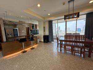 For RentCondoSukhumvit, Asoke, Thonglor : RENT - Pet Condo (3 Bed 162 Sqm) Thonglor Road. 85,000 THB Negotiable