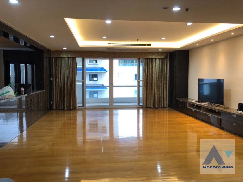 ให้เช่าคอนโดสุขุมวิท อโศก ทองหล่อ : 3 Bedrooms Condominium for Rent in Sukhumvit, Bangkok near BTS Asok - MRT Sukhumvit at Century Heights (AA25930)