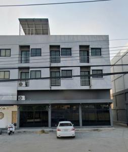 For RentShophousePinklao, Charansanitwong : For rent: Newly built commercial building, 3 and a half floors, 2 units, corner room, Bang Maha Sawat, near Warat Suksa School, can go through to Central Westville, Ratchapruek.