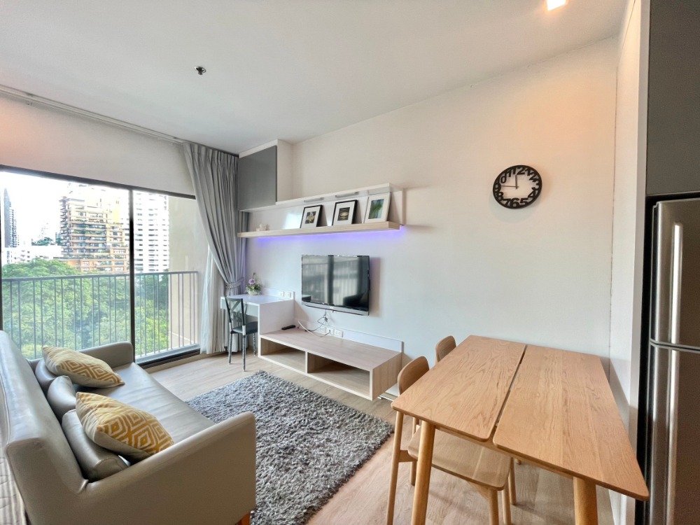 For RentCondoSukhumvit, Asoke, Thonglor : For rent Condo Noble Refine 35 sqm Ready to move in