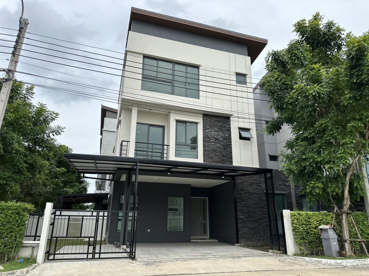 For SaleHouseMin Buri, Romklao : House for sale in the new Krungthep Kreetha area, Rom Klao, 3 floors, size 47 square wah, corner house, ready to move in