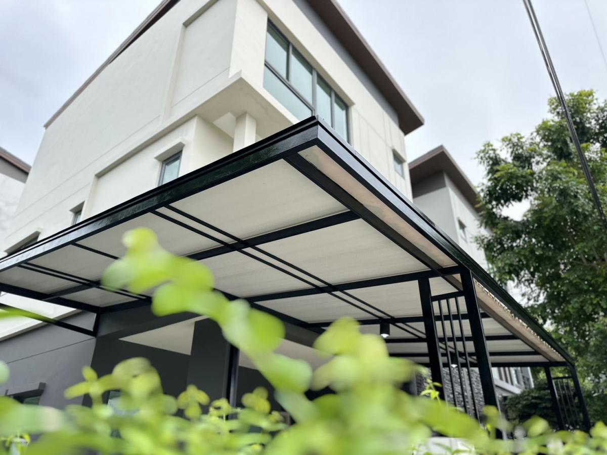 For SaleHouseMin Buri, Romklao : House for sale in the new Krungthep Kreetha area, Rom Klao, 3 floors, size 47 square wah, corner house, ready to move in