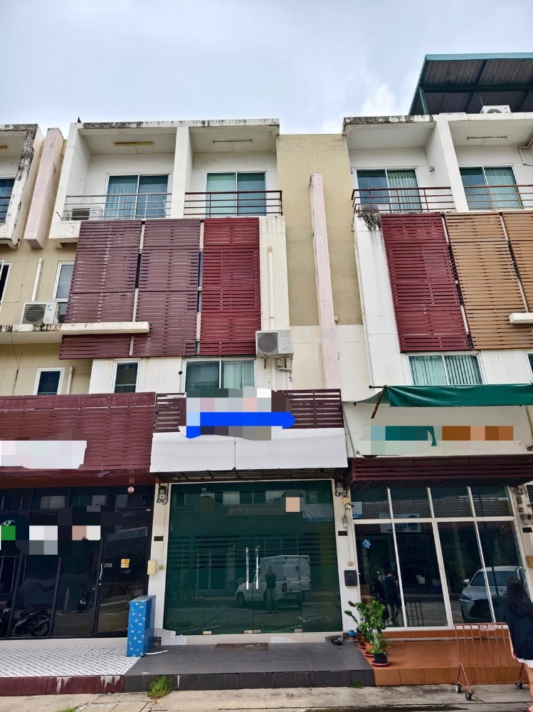 For RentTownhouseSathorn, Narathiwat : For rent, 4-storey townhouse, Thanapat 360 project, Sathon Road, 3 bedrooms, 4 bathrooms, 5 air conditioners, built-in furniture, monthly rental price 38,000 baht [can register a company]