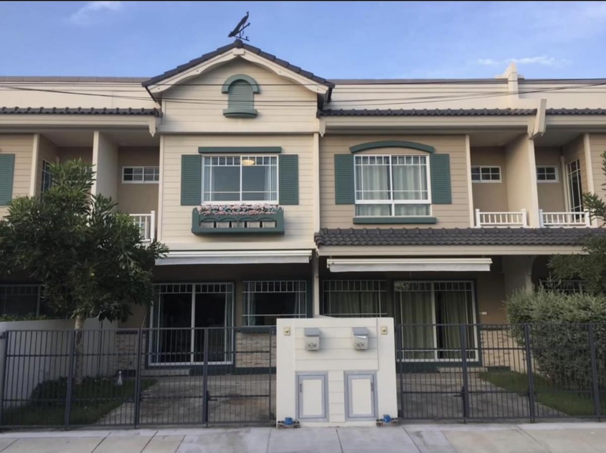 For RentTownhouseSamut Prakan,Samrong : For rent Indy Townhouse 2 floors, fully furnished, 2 bedrooms, 3 bathrooms, rent only 25,000 baht!! Location: Indy 1 Bangna Km.7 next to Mega Bangna, land area 18 sq.wa, usable area 89 sq.m., 2 bedrooms, 3 bathrooms, built-in kitchen, hardwood furniture a