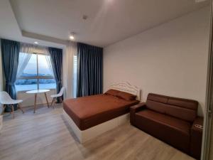 For RentCondoPinklao, Charansanitwong : Condo for urgent rent, Ideo Charan 70 - Riverview, size 26 sq m., 10th floor, price 9,500/month, make an appointment to view the room, consult for information, call 094-6245941.