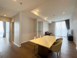 For RentCondoWitthayu, Chidlom, Langsuan, Ploenchit : MUNIQ Langsuan - Newly Renovated! 2 Beds Condo for Rent!