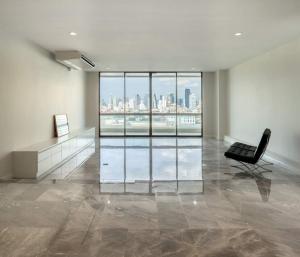 For RentCondoWongwianyai, Charoennakor : " Spacious 200sqm 3bedrooms Condominium Loacted Near Chao Praya River "