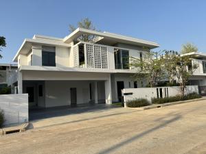 For RentHouseSamut Prakan,Samrong : For rent, Manthana Bangna Village, Km. 15, new house, built-in throughout the house