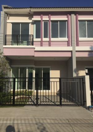 For RentTownhouseRama5, Ratchapruek, Bangkruai : 🏡 Townhome for rent, Vista Park Village, Sathorn - Pinklao, very cheap price, 3 bedrooms, pets allowed.