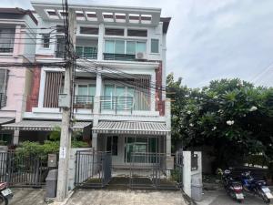 For SaleTownhouseYothinpattana,CDC : Baan Klang Muang Urbanion Rama 9-Ladprao / 3 Bedrooms (SALE) Ruk799