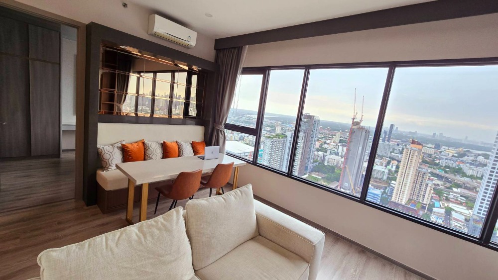 For SaleCondoOnnut, Udomsuk : One of a Kind River and Sukhumvit Skyline View!! 2BR 2BA condo for SALE at Knightsbridge Prime Onnut 3-Meter High Ceiling! Near BTS On Nut