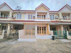 For SaleHouseRathburana, Suksawat : For sale: Townhouse, Wisesuk Nakhon Village, Project 16, Soi Pracha Uthit 90, beautifully renovated, ready to move in, free transfer!!