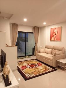 For RentTownhouseSamut Prakan,Samrong : 3 bedroom Town House for rent in Lumpini Townplace Sukhumvit – Srinakarin