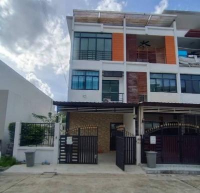 For RentTownhouseThaphra, Talat Phlu, Wutthakat : Townhome for rent Sixnature, next to Kanlapaphruek Road. Road Near the expressway, convenient travel***25,000฿/Month***