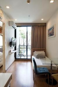 For RentCondoOnnut, Udomsuk : Condo for rent Q House Condo Sukhumvit 79 near BTS On Nut.