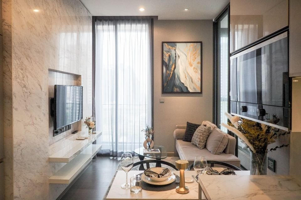 ให้เช่าคอนโดพระราม 9 เพชรบุรีตัดใหม่ RCA : ✨Condo for Rent : The Esse at Singha Complex (( MRT Phetchaburi ))  AP-02 (line : @condo91 )