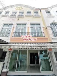 For RentTownhouseOnnut, Udomsuk : For rent: 3-storey townhouse, 25 sq m, located in the city center, On Nut.