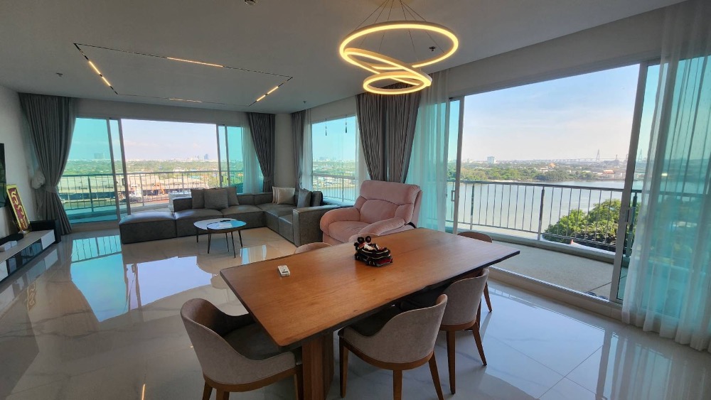 ให้เช่าคอนโดพระราม 3 สาธุประดิษฐ์ : For Rent Supalai riva grand TowerA 283sq.m. 3 Bed !! the details of this room, if you see anyone doing marketing. They don't actually exist because of this room. I'm the only one who rents.