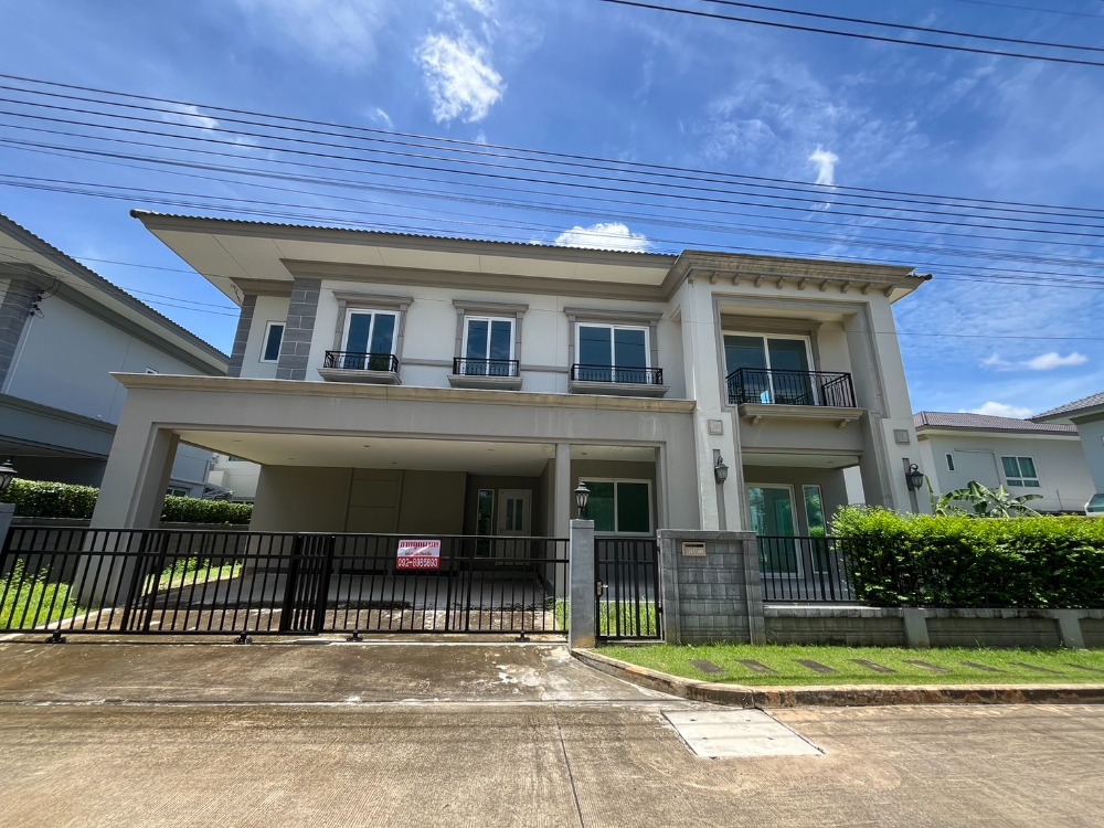 For SaleHousePathum Thani,Rangsit, Thammasat : Luxury Detached House for Sale Grandio Vibhavadi Rangsit Village (Grandio Vibhavadi Rangsit), Corner Plot, Located Behind the Mint.