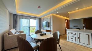 For SaleCondoPattaya, Bangsaen, Chonburi : Wyndham Jomtien Pattaya / 2 Bedrooms (SALE), Wyndham Jomtien Pattaya / 2 Bedrooms (SALE) NEWC088