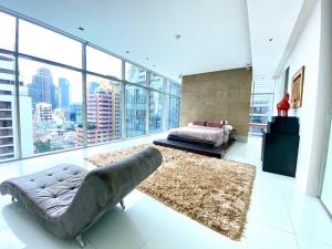 ขายคอนโดสีลม ศาลาแดง บางรัก : ขาย - The Legend Saladaeng ( penthouse duplex )