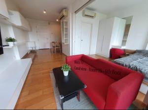 For RentCondoOnnut, Udomsuk : For rent, Blocs 77, near BTS On Nut, 6th floor, unobstructed view, large room 40 sq m, fully furnished, ready to move in, price 17,000 baht.