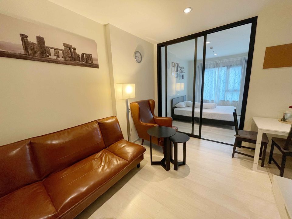 For RentCondoRama9, Petchburi, RCA : For Rent Life Asoke, closed with MRT Phetchaburi 36 sqm. 1 bed high storey, stunning room with fully furnished and washing machine, rent 20,000/month ready to move-in