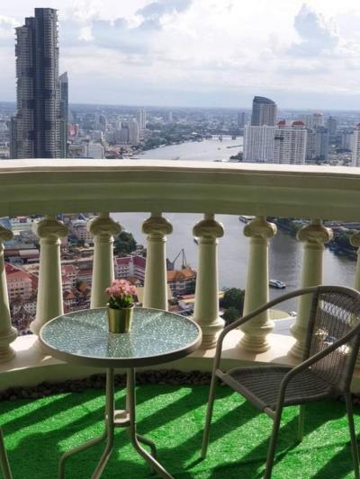 For RentCondoSilom, Saladaeng, Bangrak : State Tower Silom for rent
Floor 50th, River view 68sqm.