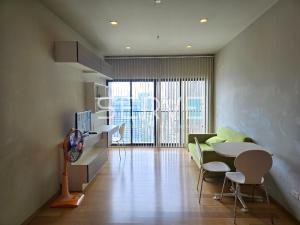 For RentCondoRatchathewi,Phayathai : Good Price Large Room 1 Bed with Bathtub Good Location BTS Phaya Thai @ Noble Revent