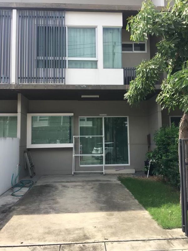 For RentTownhousePathum Thani,Rangsit, Thammasat : 🔥++Townhouse for rent, 2 floors, Indy Rangsit, Khlong 3, ready to move in🔥 !!**++