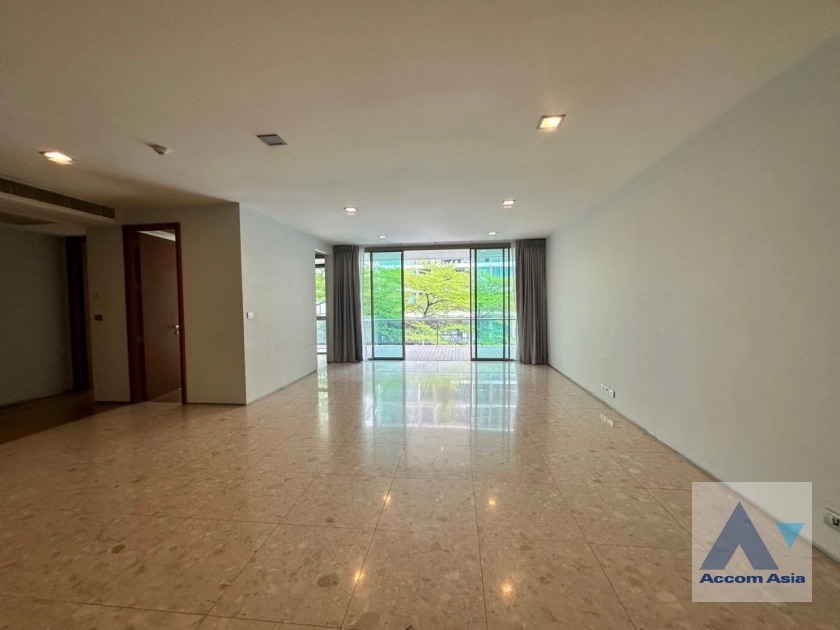 ให้เช่าคอนโดอ่อนนุช อุดมสุข : Pet-friendly | 3 Bedrooms Condominium for Rent in Sukhumvit, Bangkok near BTS Phra khanong at Ficus Lane (AA12652)