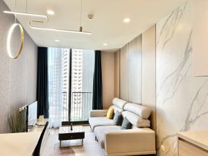 For RentCondoSukhumvit, Asoke, Thonglor : Well-Decorated Unit at Noble Around 33 Bts Prompong