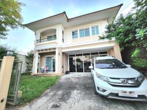 For RentHouseLadkrabang, Suwannaphum Airport : Rent a house Passorn Prestige Onnut   Area 60 square wah Parking for 2 cars