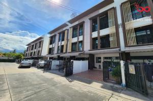 For SaleTownhouseThaphra, Talat Phlu, Wutthakat : Townhouse for sale, 3 floors, Klang Muang Village, Kanlapaphruek, Soi Kamnan Maen