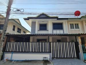 For SaleTownhousePathum Thani,Rangsit, Thammasat : 2-storey townhouse, end unit, newly renovated, Rangsit Khlong 3