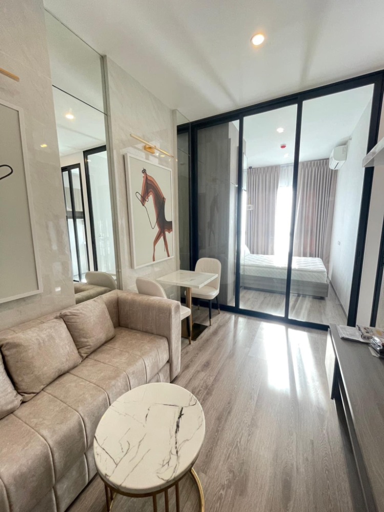 For RentCondoOnnut, Udomsuk : For rent: Knightsbridge Prime Onnut, luxury condo, 42nd floor, Chao Phraya River view, On Nut location, near BTS On Nut, pick-up and drop-off, beautifully built-in room, fully furnished, price 20,000 baht